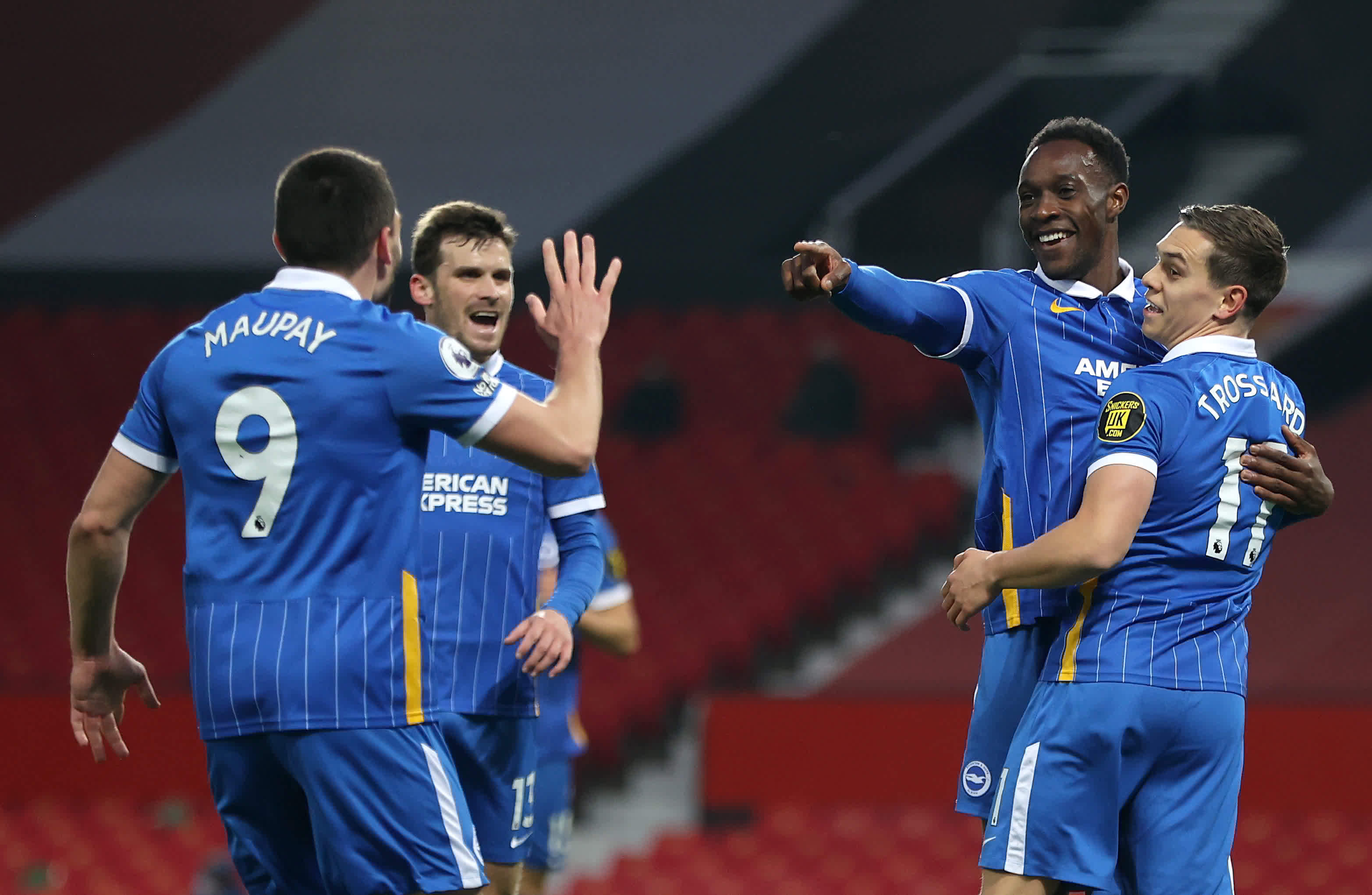 丝毫不显稚 丝毫不显稚